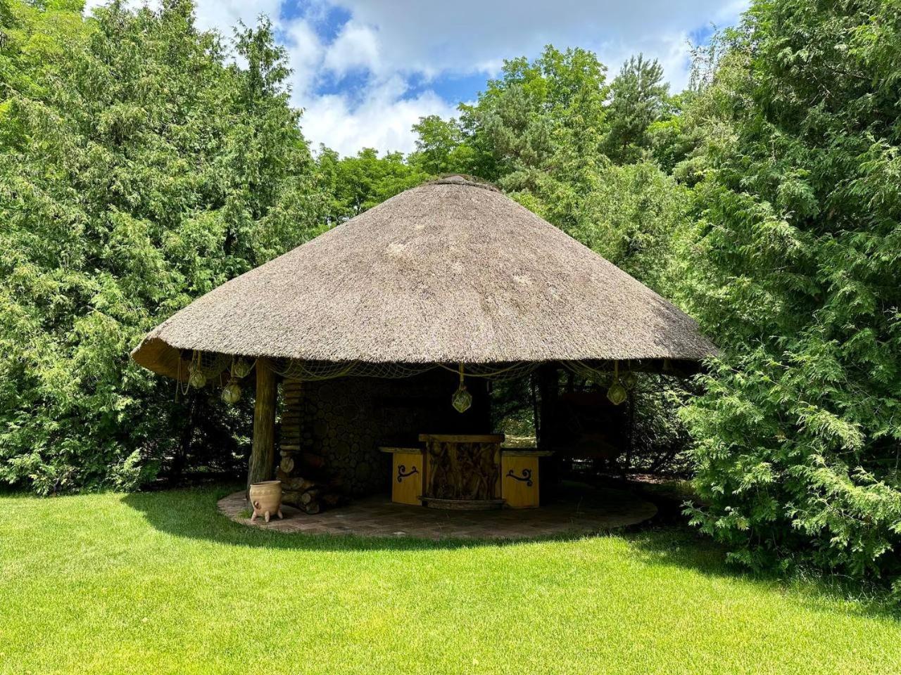 Secret Resort Club Pereyaslav-Khmelʼnytsʼkyy Екстериор снимка